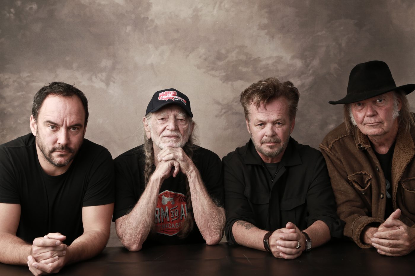 Dave Matthews（デイヴ・マシューズ）、Willie Nelson（ウィリー・ネルソン）、John Mellencamp（ジョン・メレンキャンプ）、Neil
    Young（ニール・ヤング）
