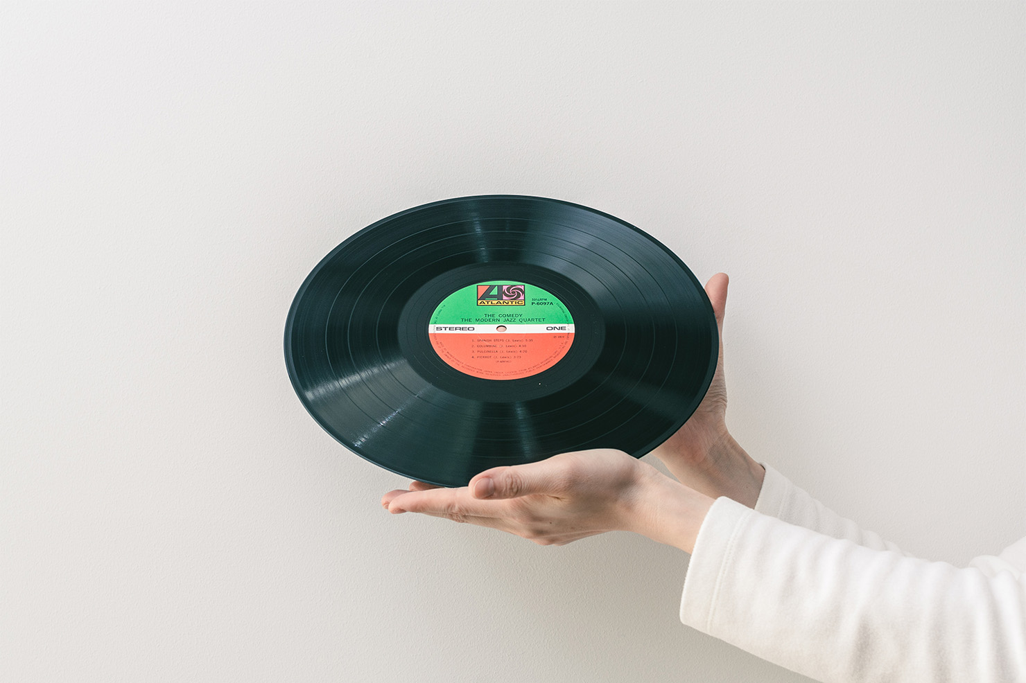 レコードを長持ちさせる正しい保管と取り扱い方法〜オーディオライターのレコード講座〜