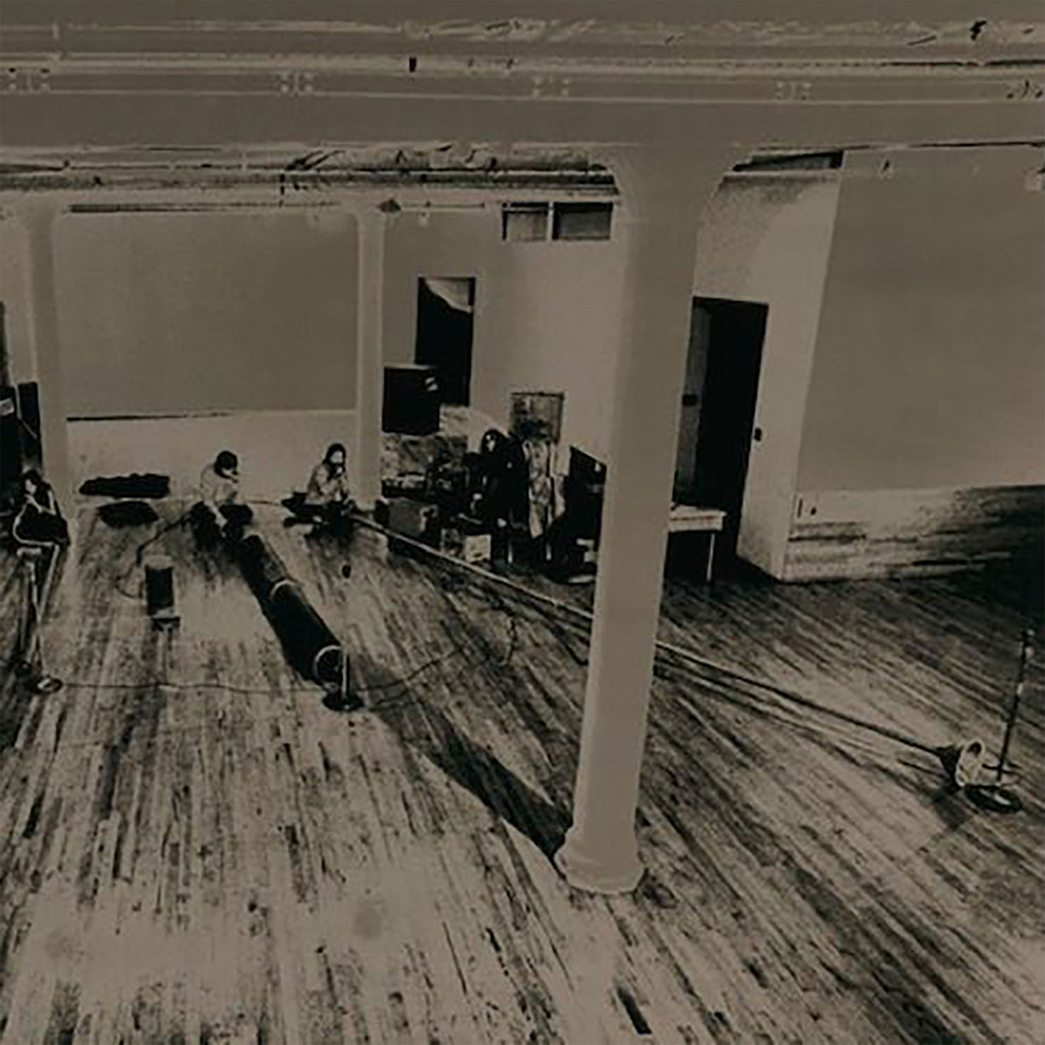 Yoshi Wada - Earth Horns with Electronic Drone