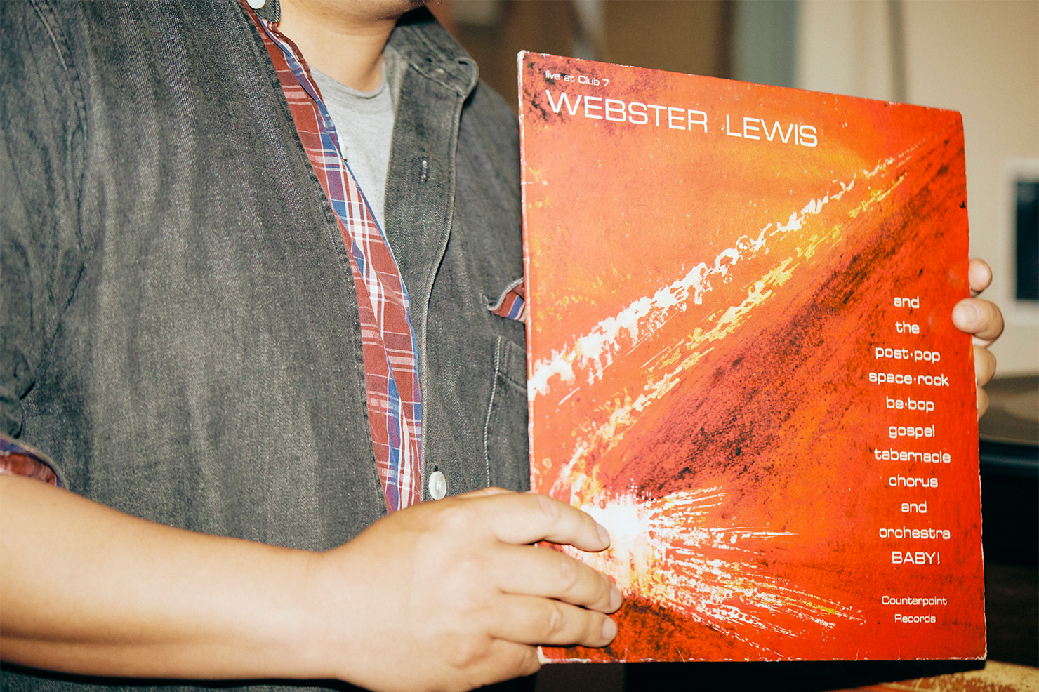 「VM530EN」 で視聴　Webster Lewis 『Live At Club7』 収録曲 「Up On The Roof」