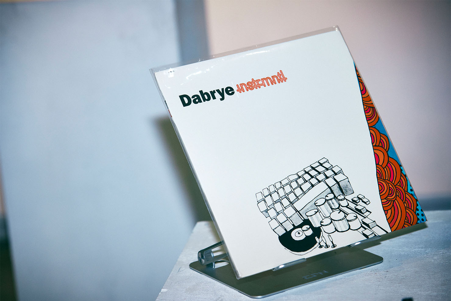 〜「VM750SH」 で視聴　Dabrye 『instrmntl』 収録曲 「No Child Of God」〜