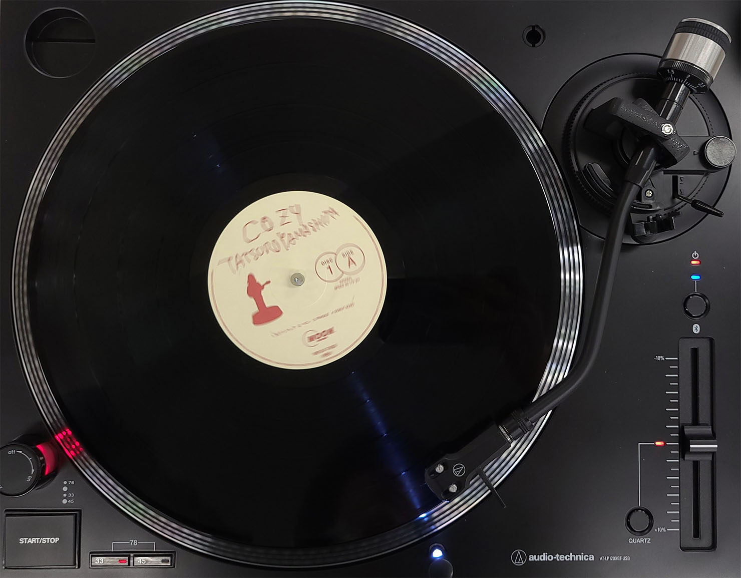 オーディオテクニカのAT-LP120XBT-USBでレコードを再生