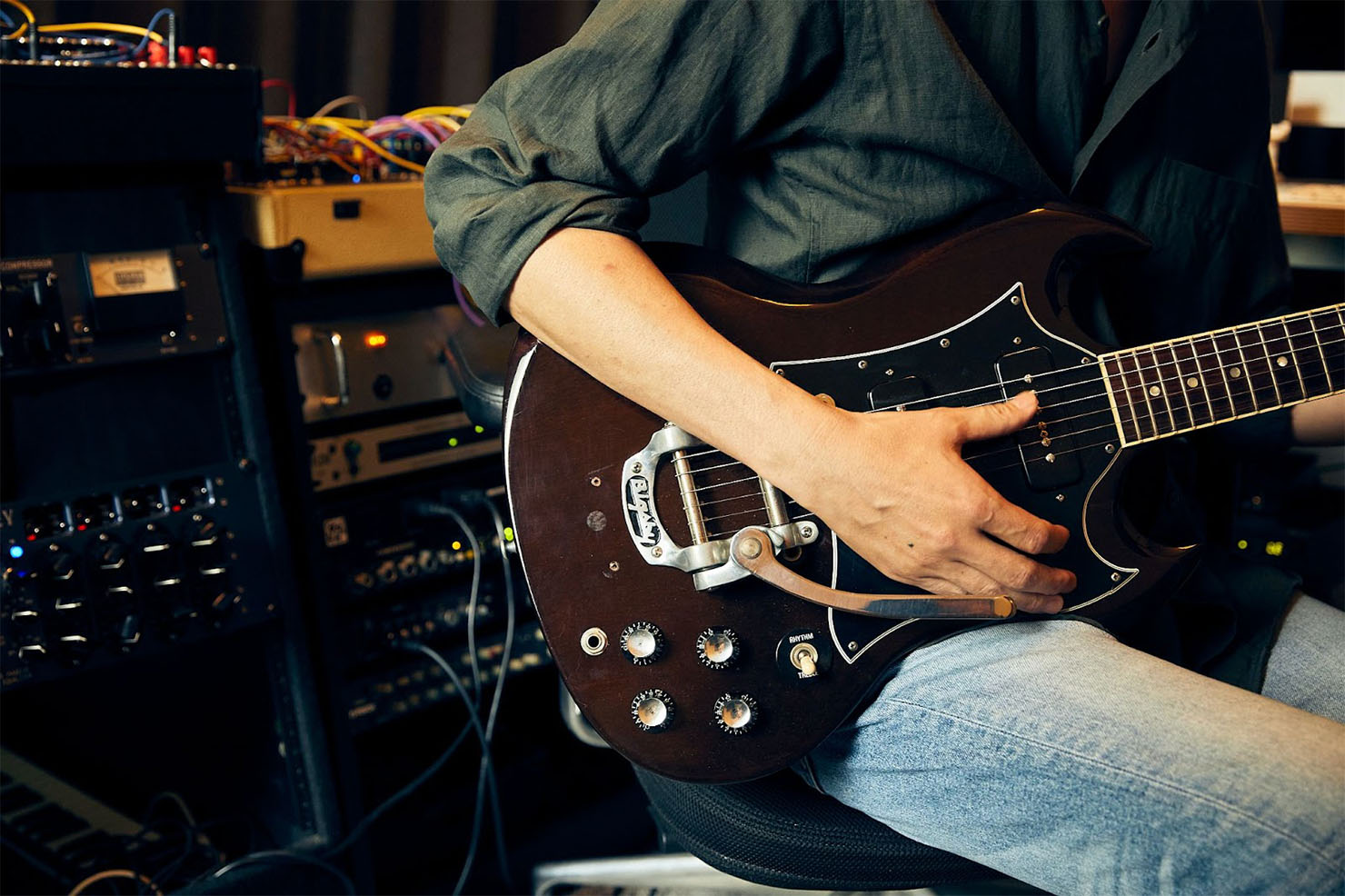 ギタリストによるドローンの発見
