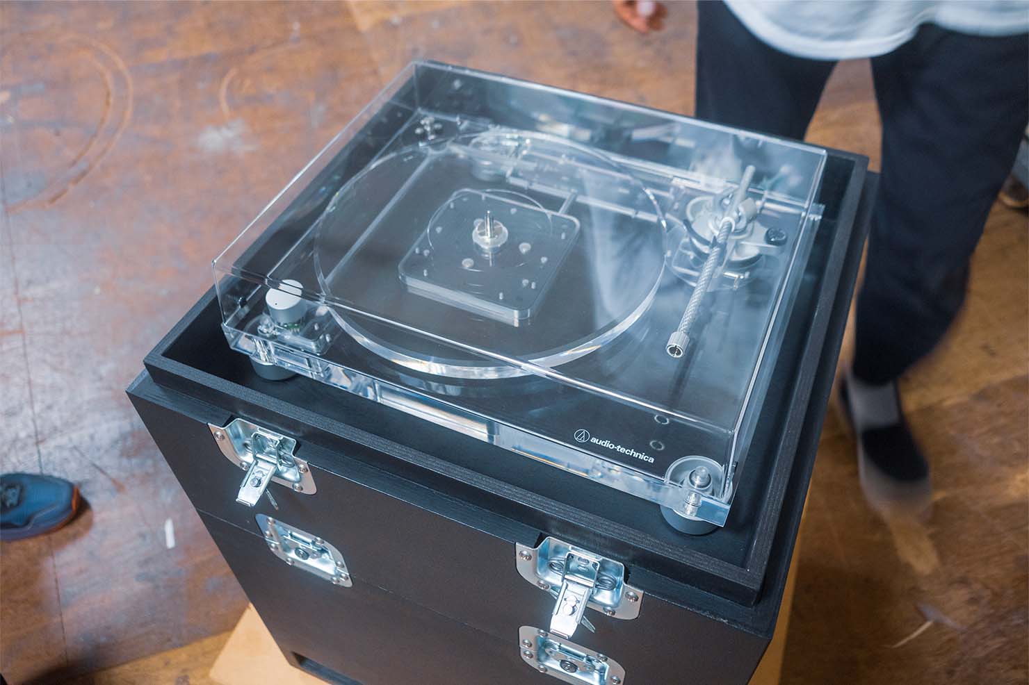 オーディオテクニカのレコードプレーヤー ”AT-LP2022”。 