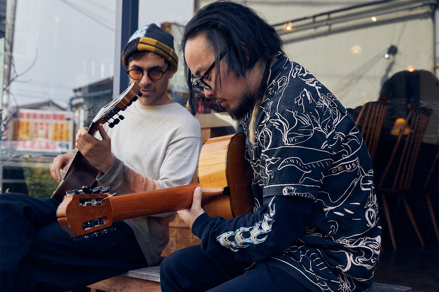 ファビアーノ・ド・ナシメントと笹久保伸が繋ぐ音楽と土地のストーリーリオデジャネイロ、アマゾン、ロサンゼルス、ペルー、そして秩父