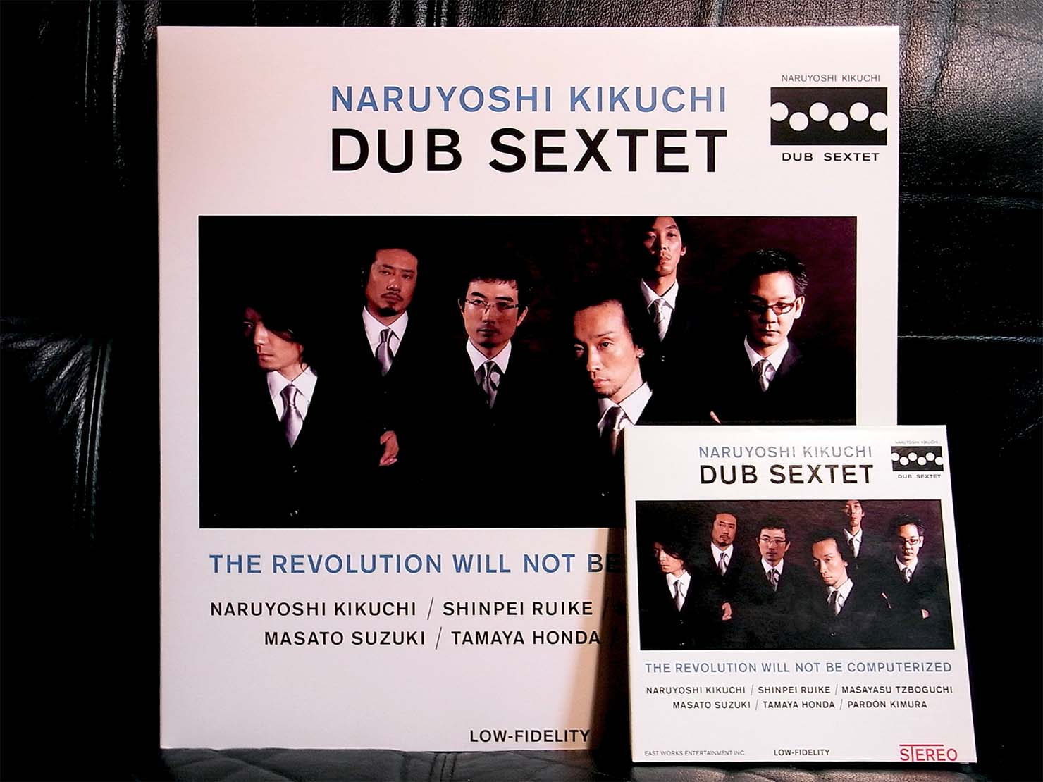 サックスの演奏を基本とした音楽家である一方、近年は大学講師や文筆家としての顔も持つ多彩なアーティスト、菊地成孔