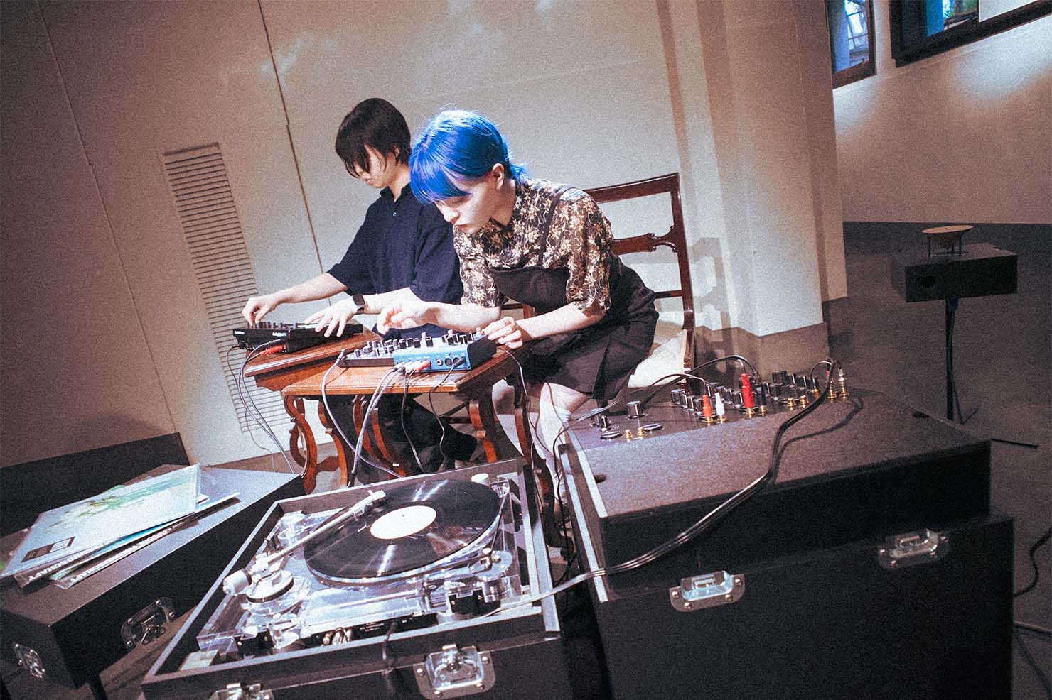 高橋が使用したのは、Make Noise Stregaとstrymon NIGHTSKY