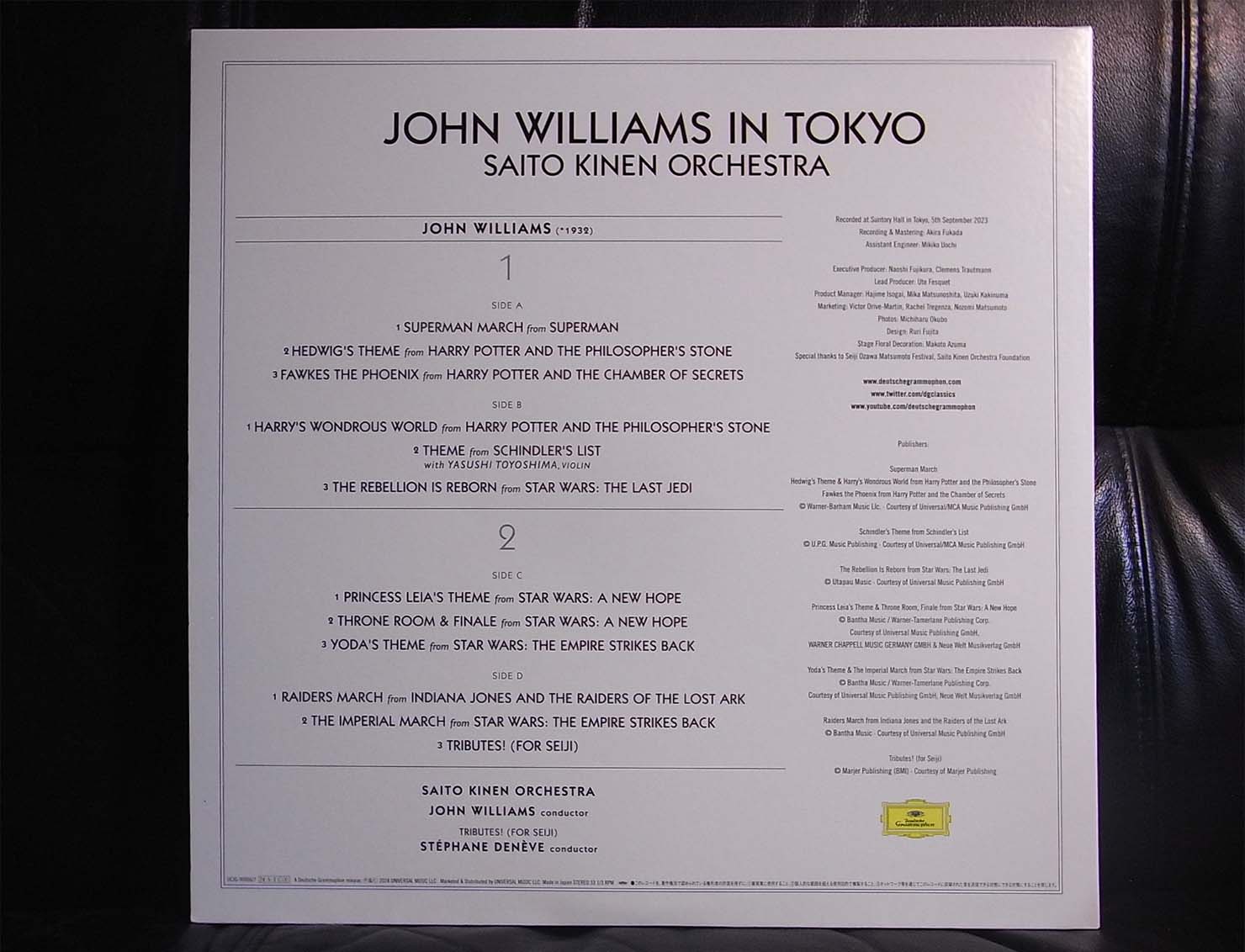演目は1970年代から今日まで、ジョンが作曲を手掛けた米ハリウッド映画や英国作品のテーマ曲や挿入歌