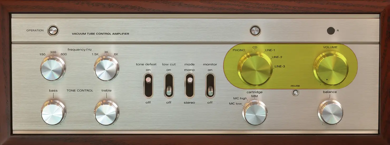 聴きたい機器を選ぶための「セレクター」