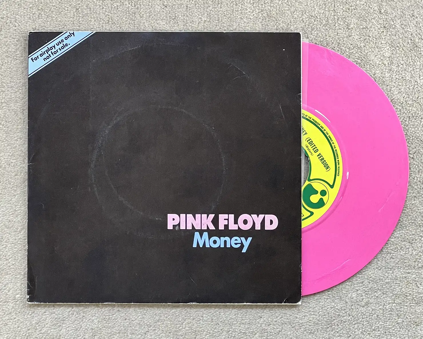 イギリス盤（1982年リリース、ピンク盤）