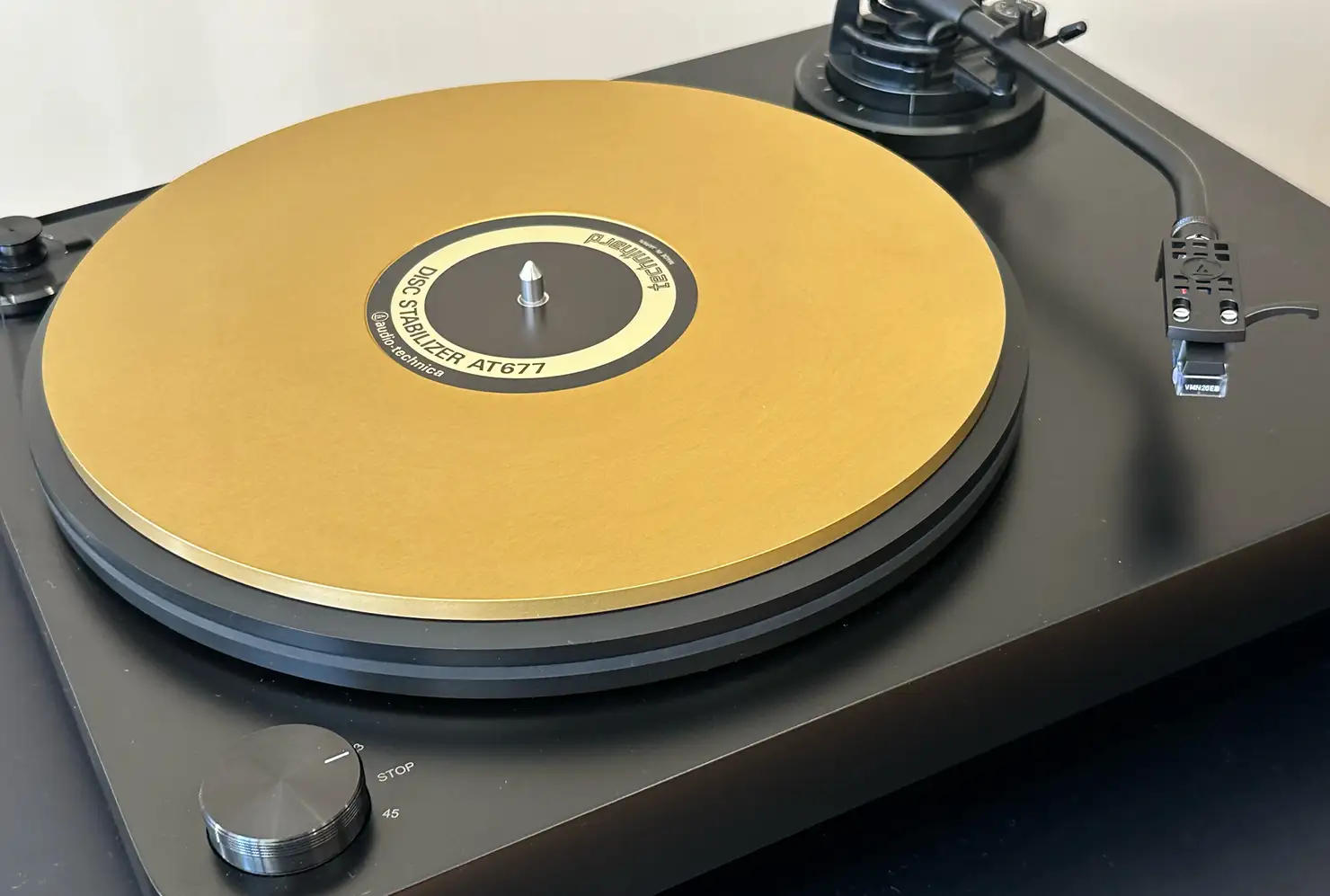 ターンテーブルシートAT677（オーディオテクニカ所蔵。すでに生産は完了しています。）
