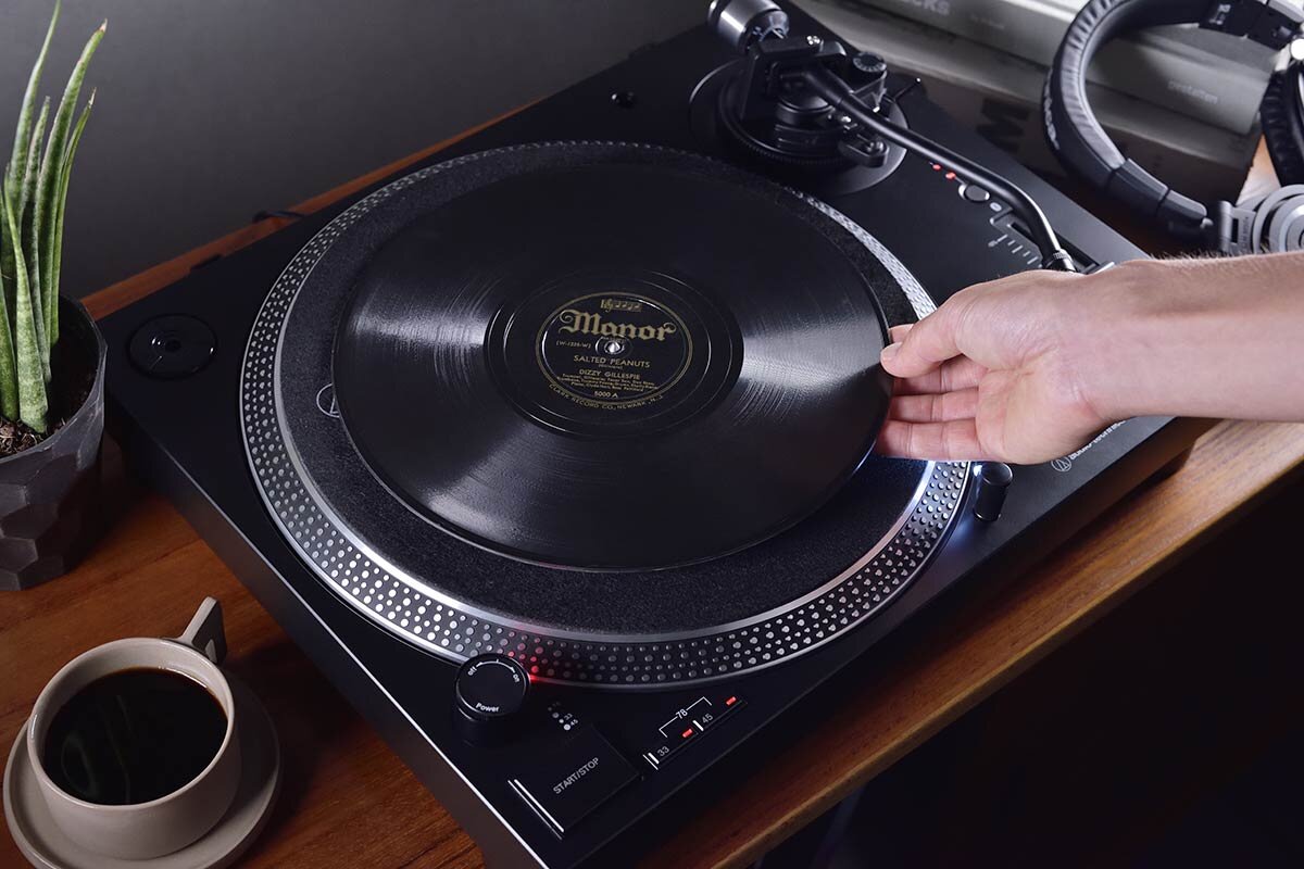 AT-LP120XBT-USB：33／45／78回転から選択可能