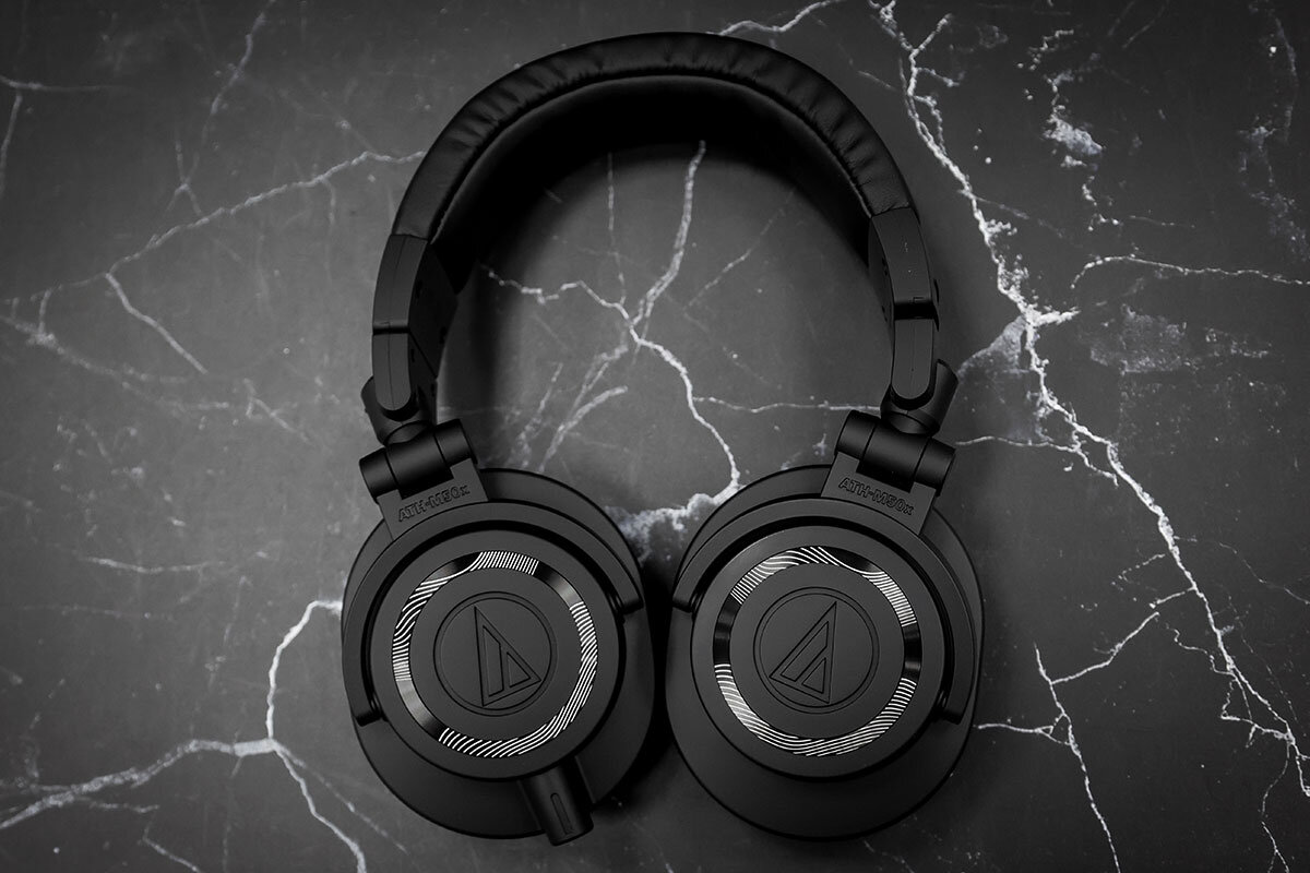ATH-M50x ENSO：楕円形状イヤカップ